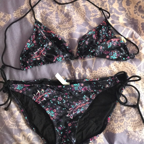 American Eagle Outfitters Other - Floral Bikini
